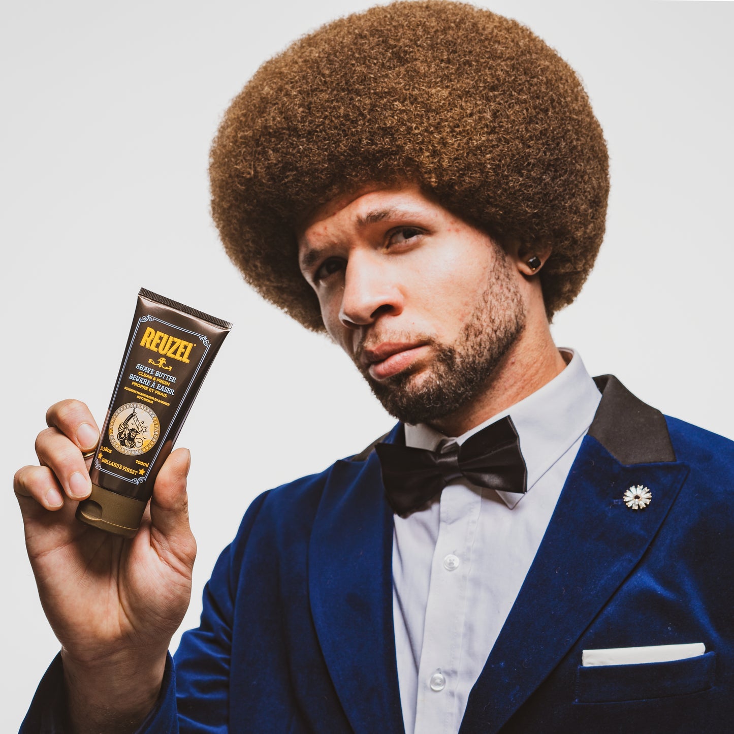 Reuzel Clean & Fresh Shave Butter in a jar, smooth beard grooming product with a fresh scent, ideal for preparing facial hair.